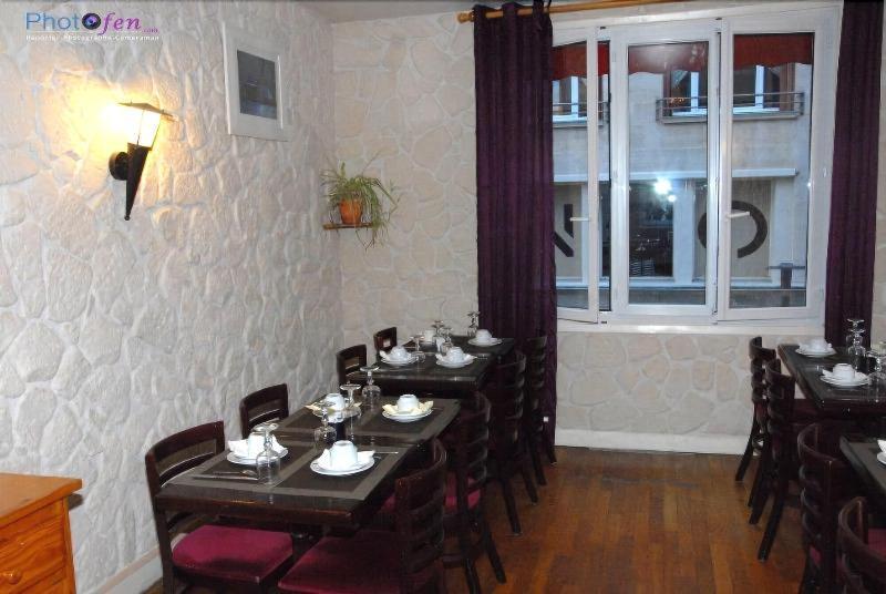 Hotel Les Arcades Руан Экстерьер фото